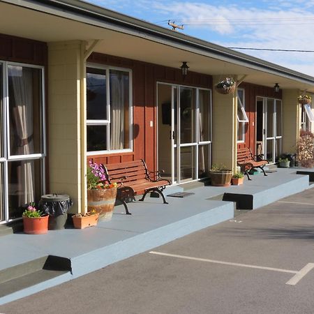 Alpine View Motel Te Anau Exteriör bild